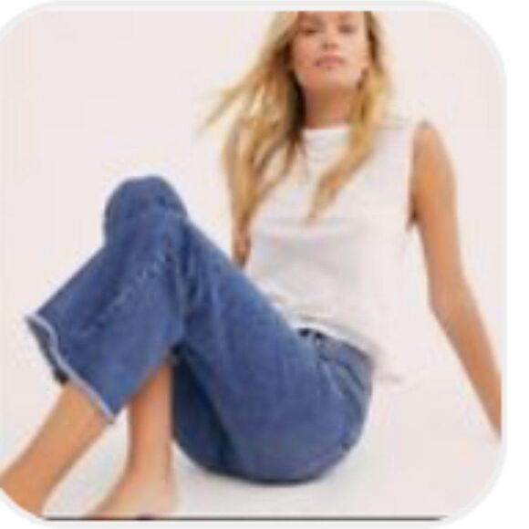 Free People Stella Kick Flare High Rise Raw Hem Cropped Jeans Size 26 - Picture 2 of 14